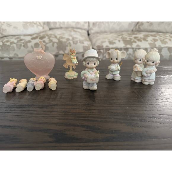 Vintage Precious Moments Figurines – Enesco Collectibles - Lot of 5 - Picture 3 of 9